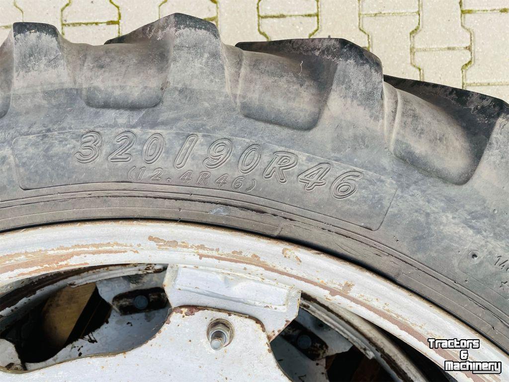 Wielen, Banden, Velgen & Afstandsringen  12.4x46 op velg CNH set!
