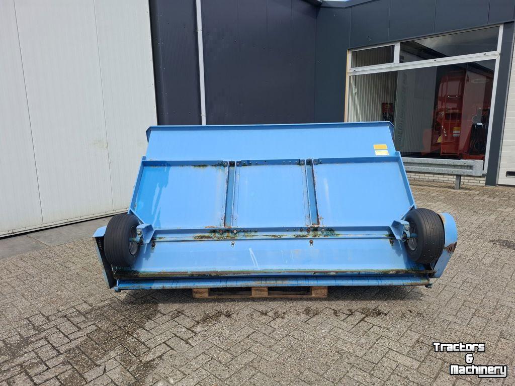 Shovel / Wiellader / Kniklader  ROKU 2500