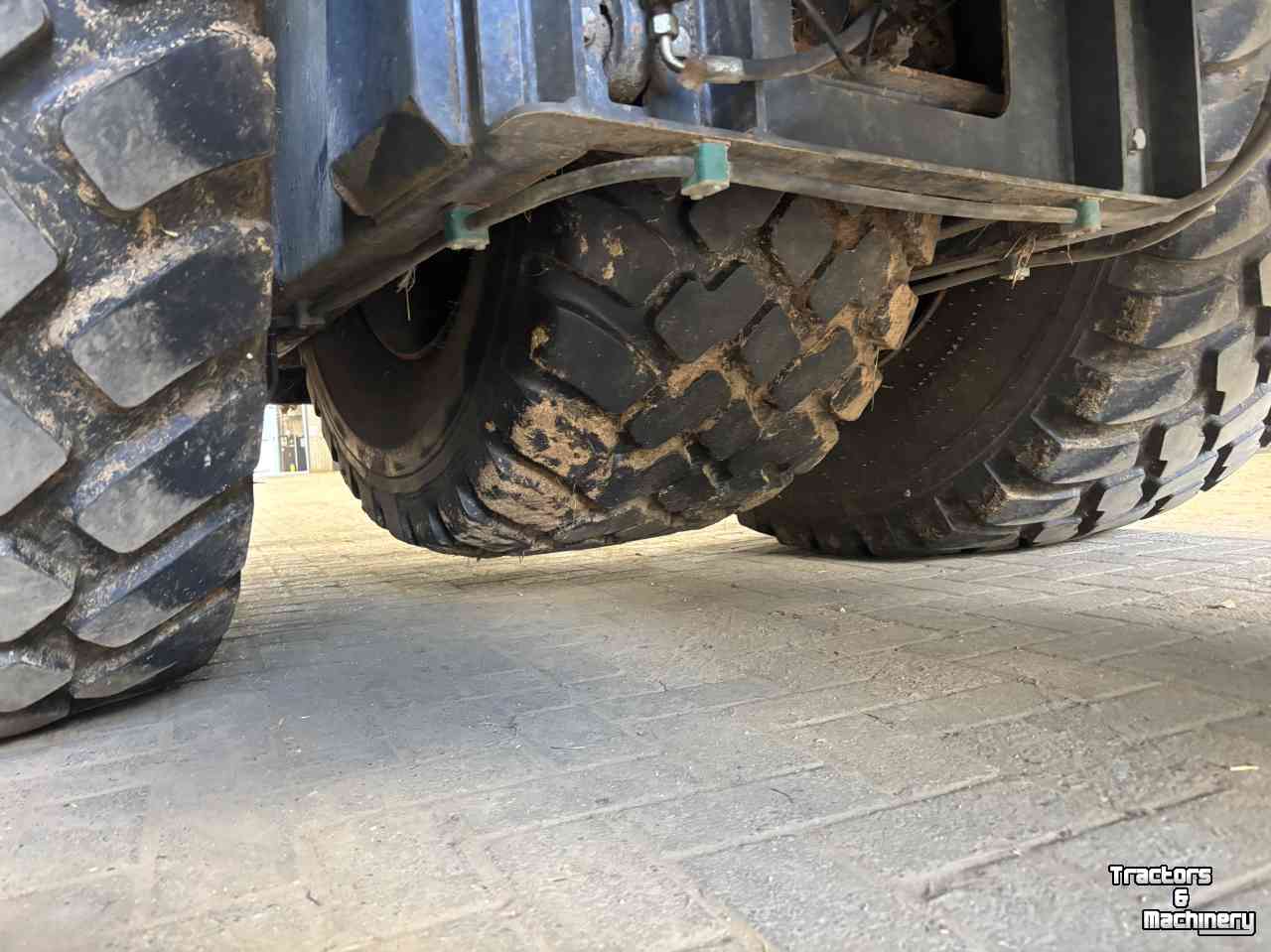 Mesttank Schouten 13 m3 met liftas