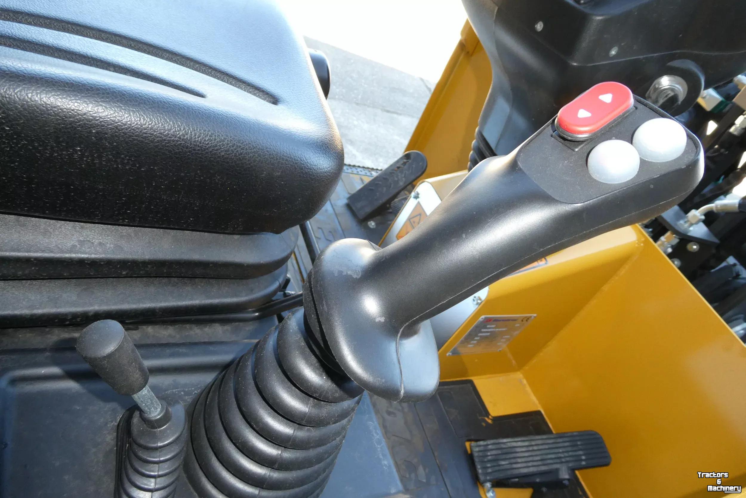 Shovel / Wiellader / Kniklader Eurotrac W12F