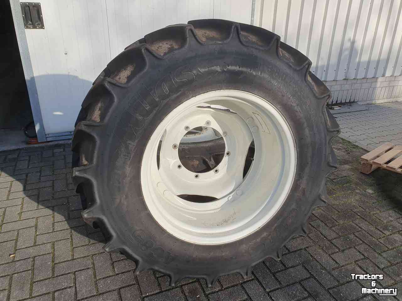 Wielen, Banden, Velgen & Afstandsringen Mitas 380/85R28