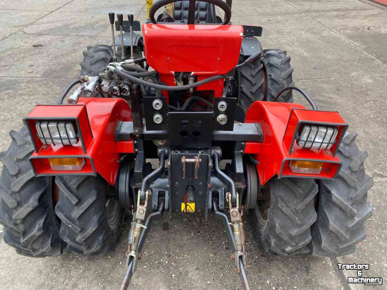 Traktoren  agromechanika AGT 835T/H Antonio Carraro trekker minitrekker