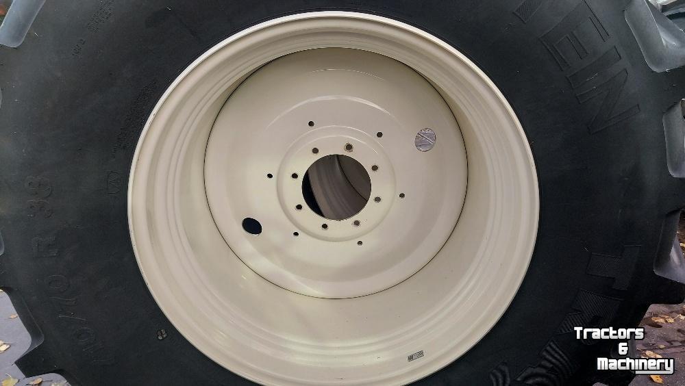 Wielen, Banden, Velgen & Afstandsringen Vredestein 710/70R38