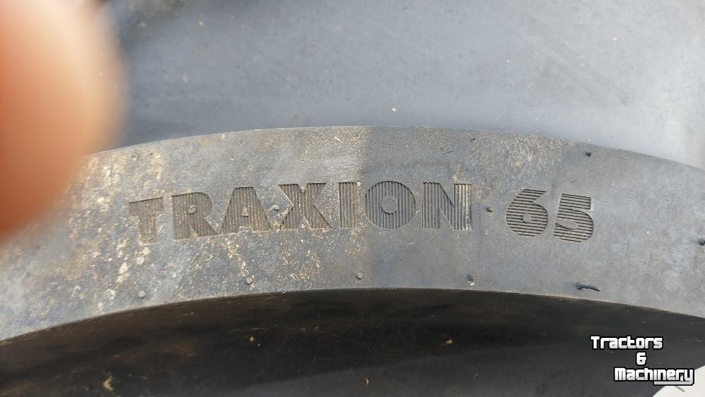 Wielen, Banden, Velgen & Afstandsringen Vredestein 710/70R38