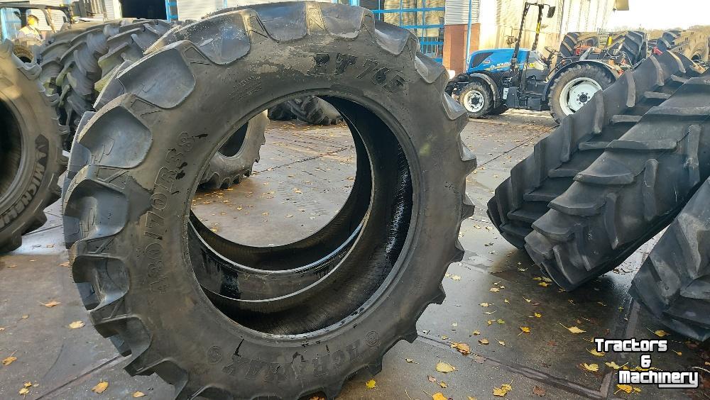 Wielen, Banden, Velgen & Afstandsringen BKT 480/70R38