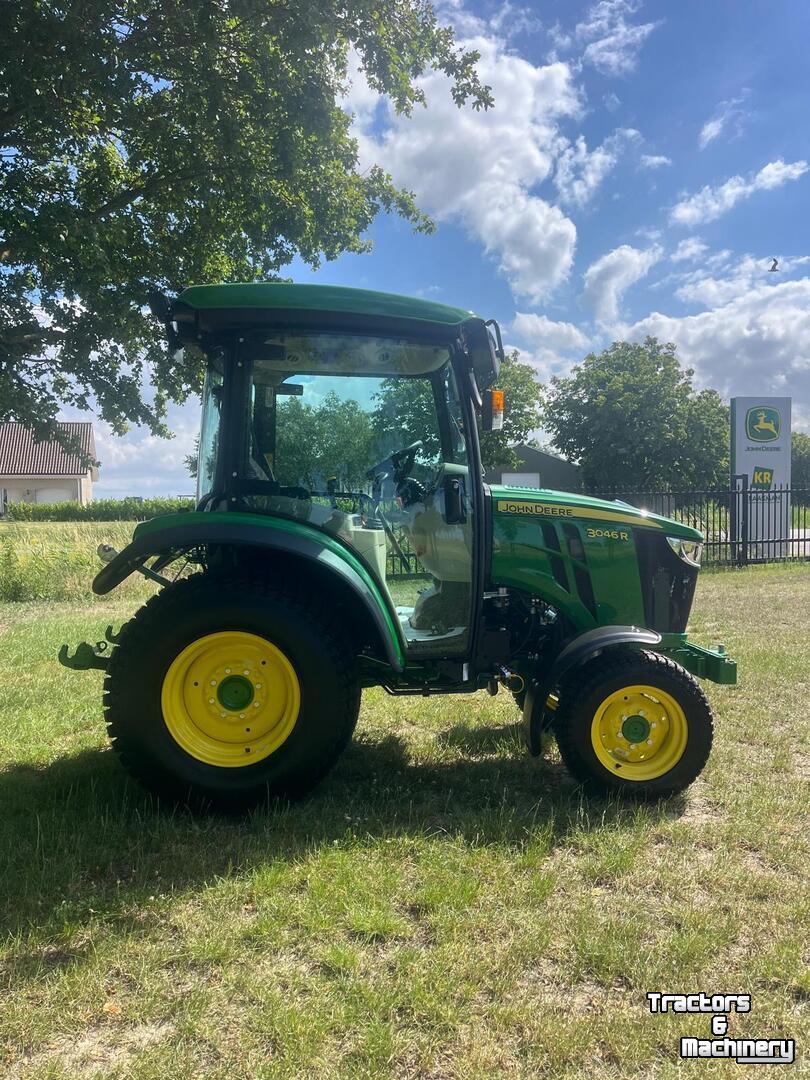 Smalspoor tractor John Deere 3046R