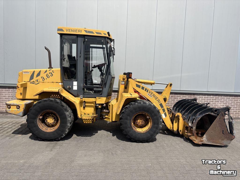 Shovel / Wiellader / Kniklader Venieri 3.63E