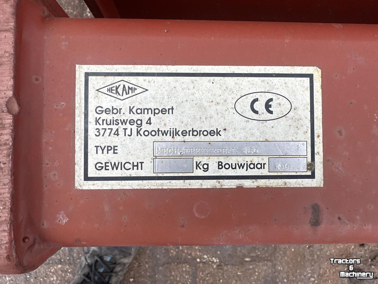 Overige aanbouwdelen en toebehoren Hekamp Mechanische trekkerbak 1800mm