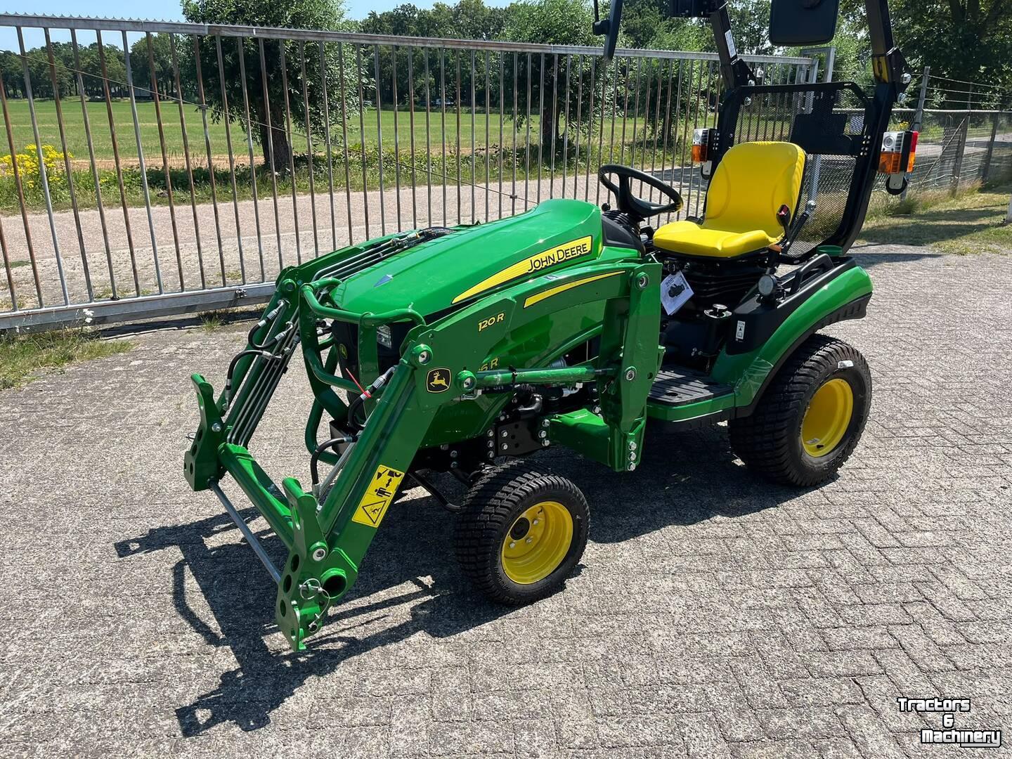 Smalspoor tractor John Deere 1026R