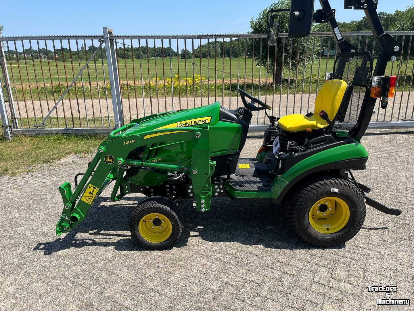 Smalspoor tractor John Deere 1026R