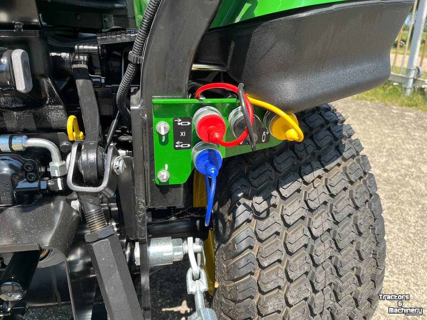 Smalspoor tractor John Deere 1026R