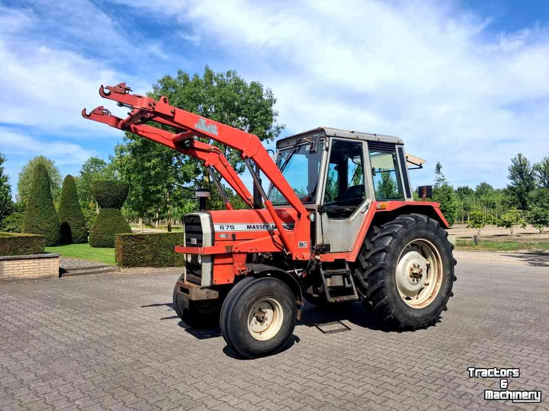 Tractor / Trekker Massey Ferguson 675