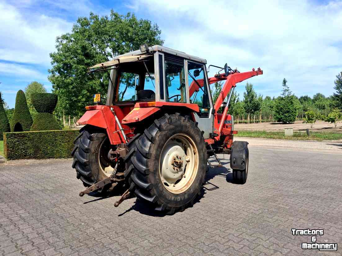 Tractor / Trekker Massey Ferguson 675