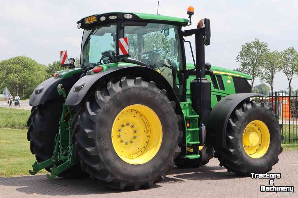 Tractor / Trekker John Deere 6R 215