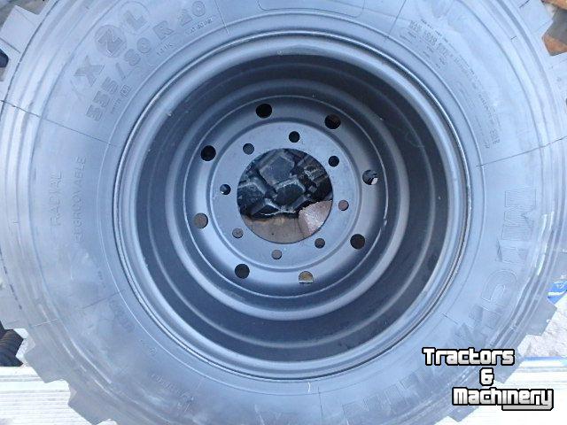 Wielen, Banden, Velgen & Afstandsringen  335/80R20 8 gaats velg