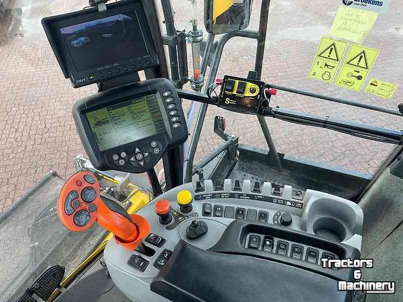 Veldhakselaar New Holland FR 9060