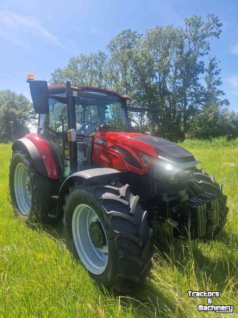 Tractor / Trekker Case-IH Farmall 100C HILO Geveerde cabine en luchtremmen