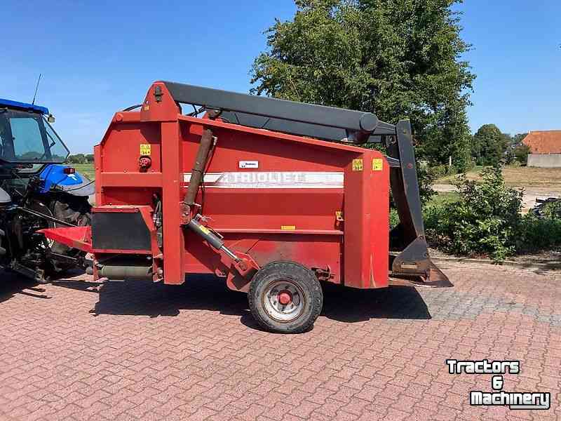 Voeruitkuilwagen Trioliet UKW 5000