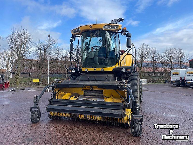 Veldhakselaar New Holland FR 9060