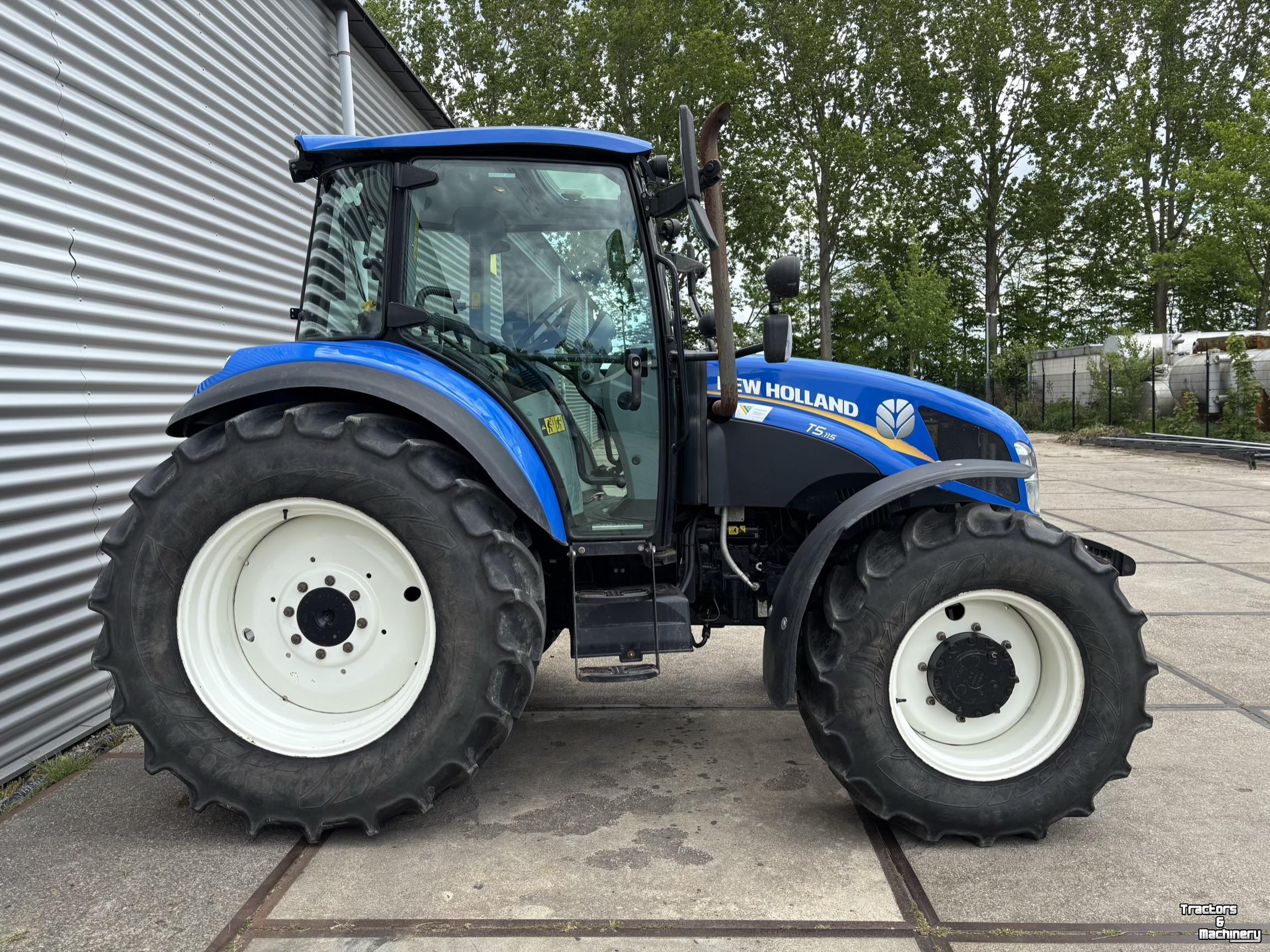 Tractor / Trekker New Holland T5.115 Dual Command