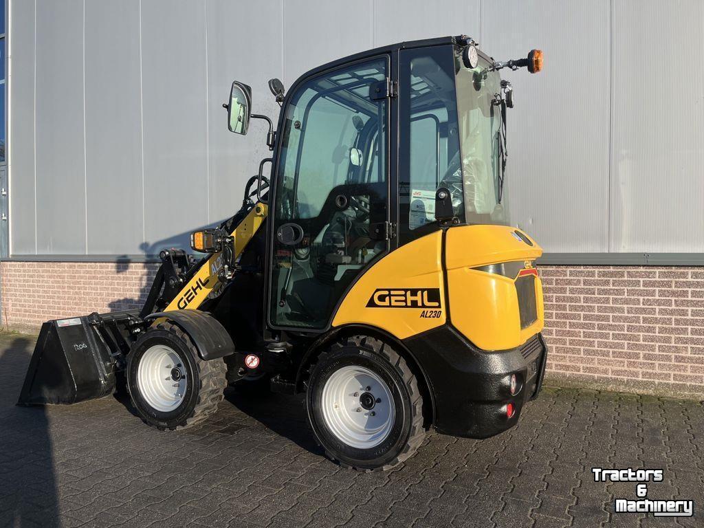 Shovel / Wiellader / Kniklader Gehl AL230