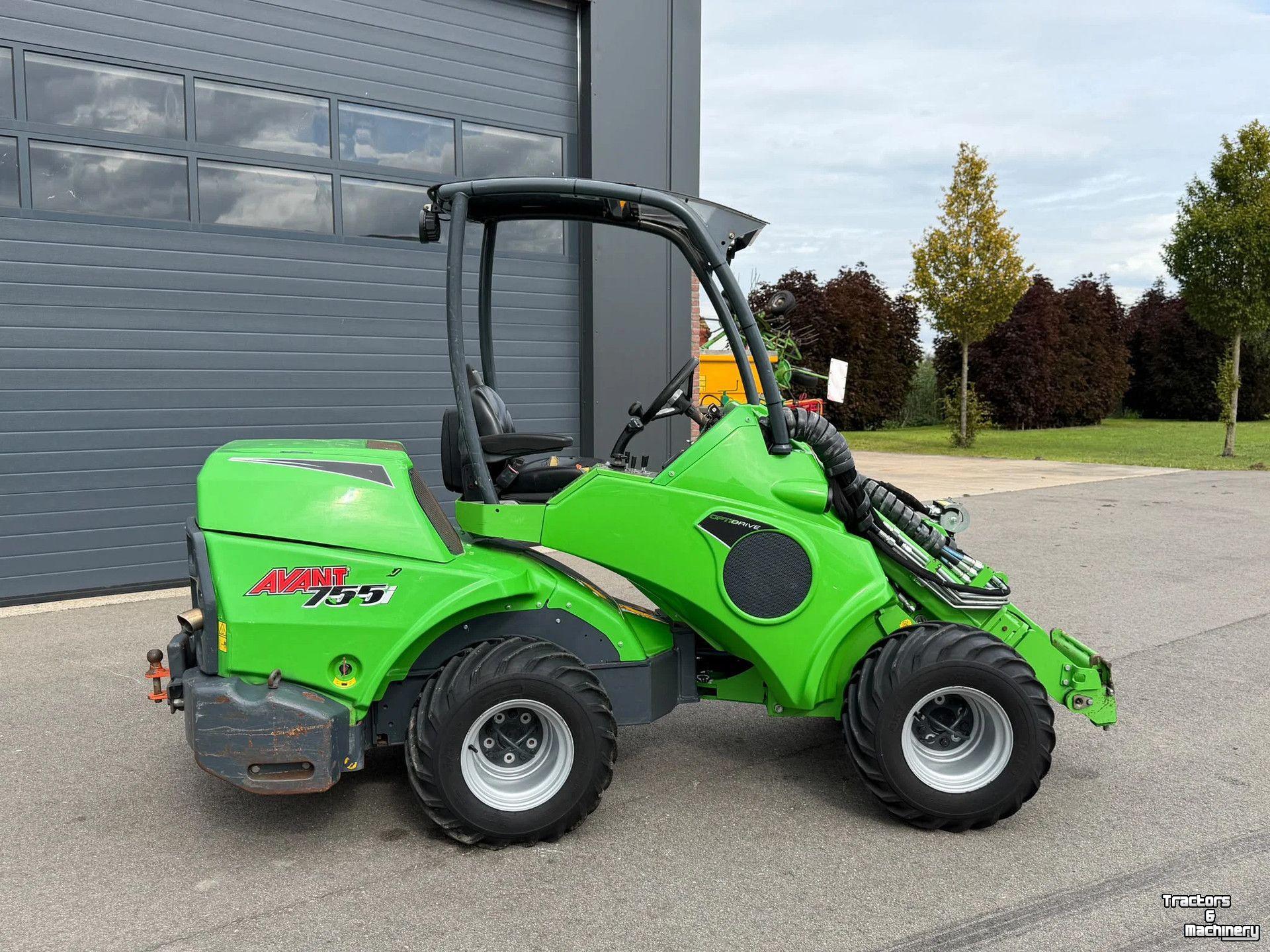 Shovel / Wiellader / Kniklader Avant 755i TDL Mini-lader