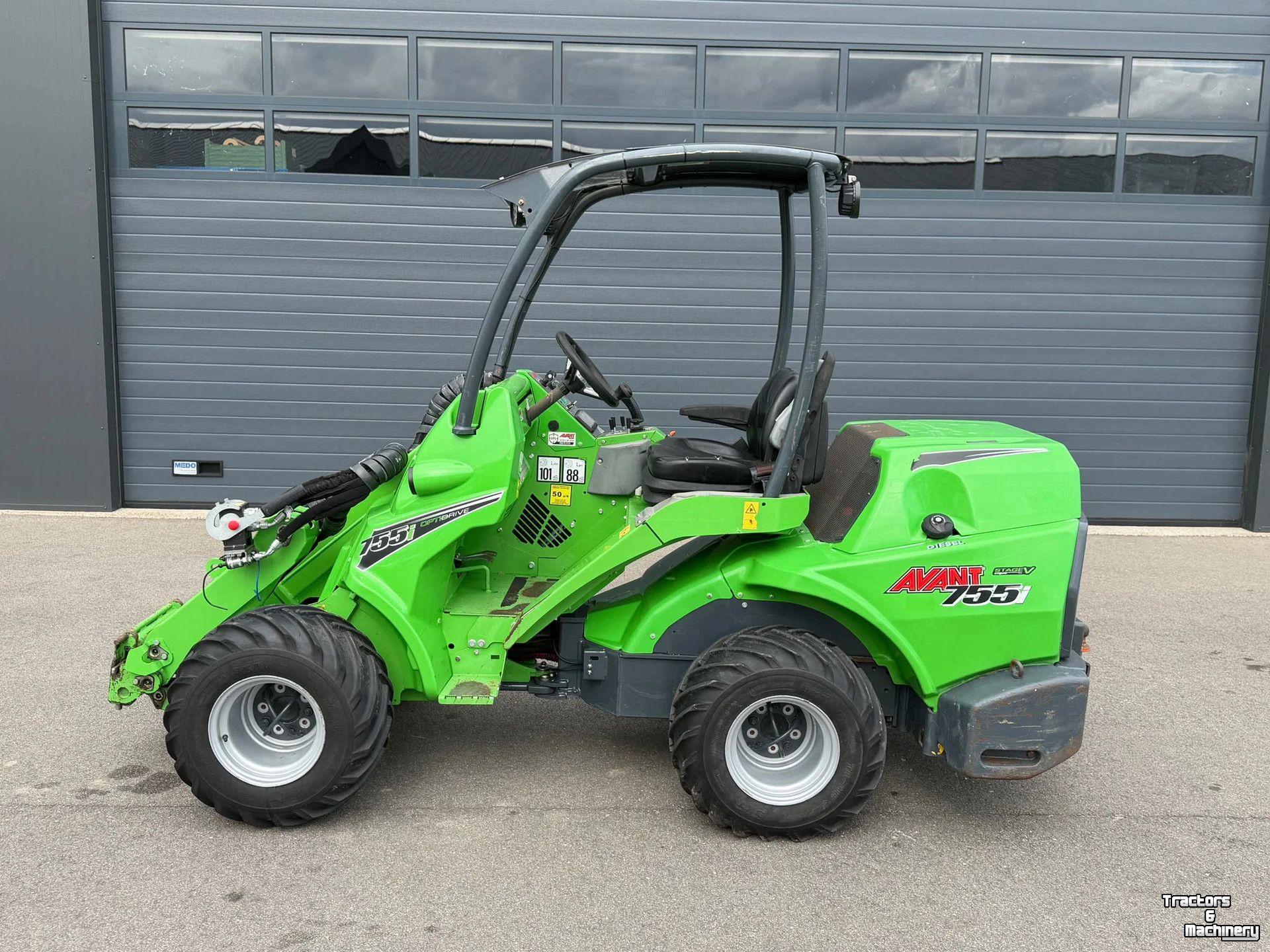 Shovel / Wiellader / Kniklader Avant 755i TDL Mini-lader