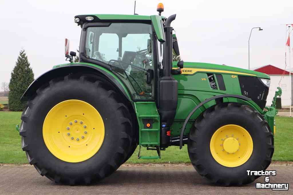 Traktoren John Deere 6R215