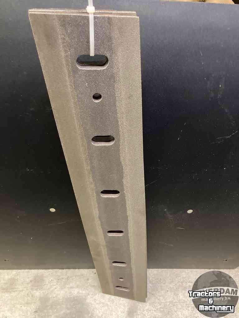 Veldhakselaar New Holland FX messenset 84041142