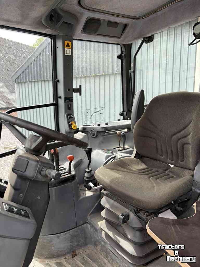Tractor / Trekker New Holland TS100 met kruipbak