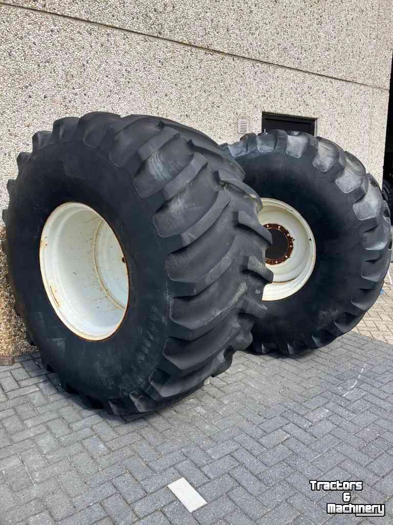 Wielen, Banden, Velgen & Afstandsringen Firestone Set ALL TRACTION 23 Nok 40mm  900/60R32 compleet op Velg aansluiting 280/335/10gaats