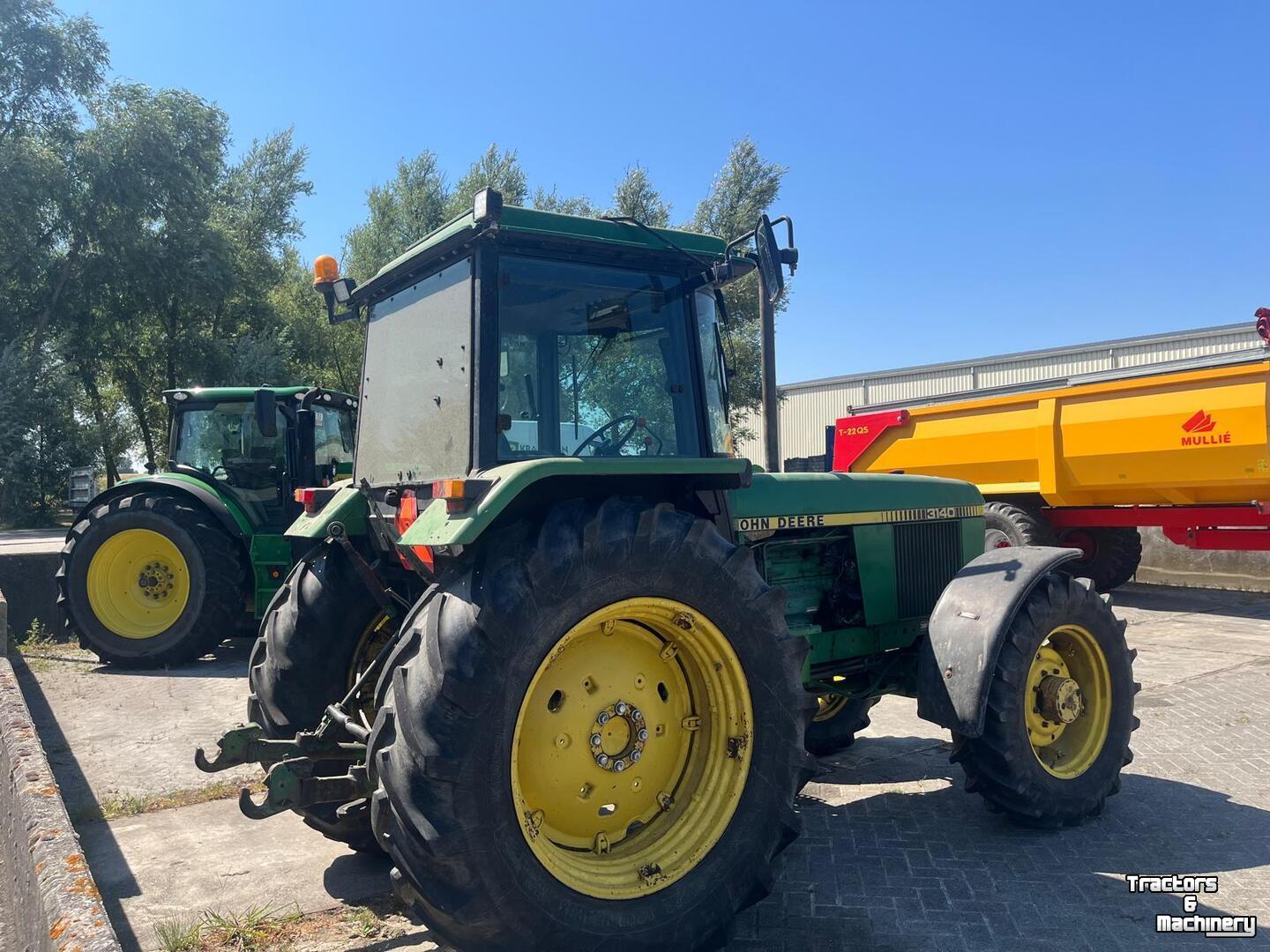 Tractor / Trekker John Deere 3140