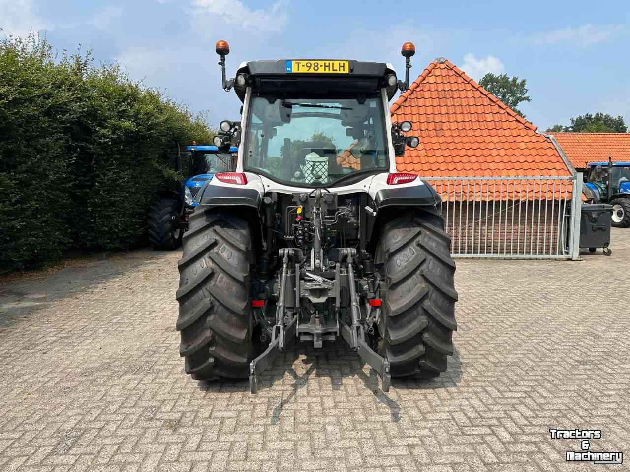 Tractor / Trekker Valtra G125