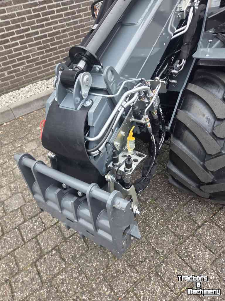Shovel / Wiellader / Kniklader Giant G2700HD+ TELE -55877-