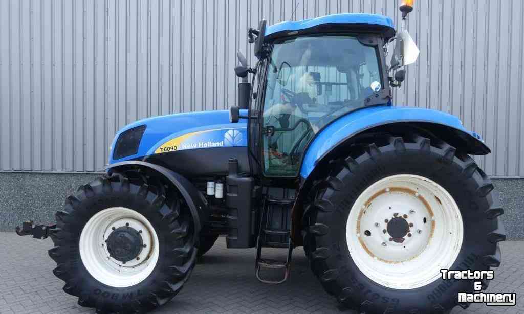 Traktoren New Holland T6090