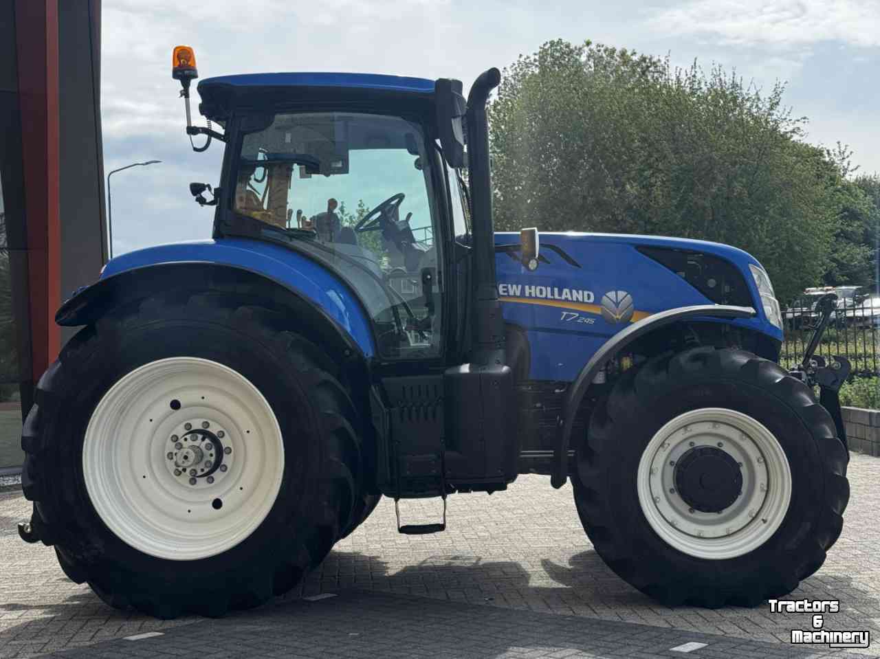 Tractor / Trekker New Holland T7.245PC Stage V Fronthef Lucht Hydr rem  GPS 50km