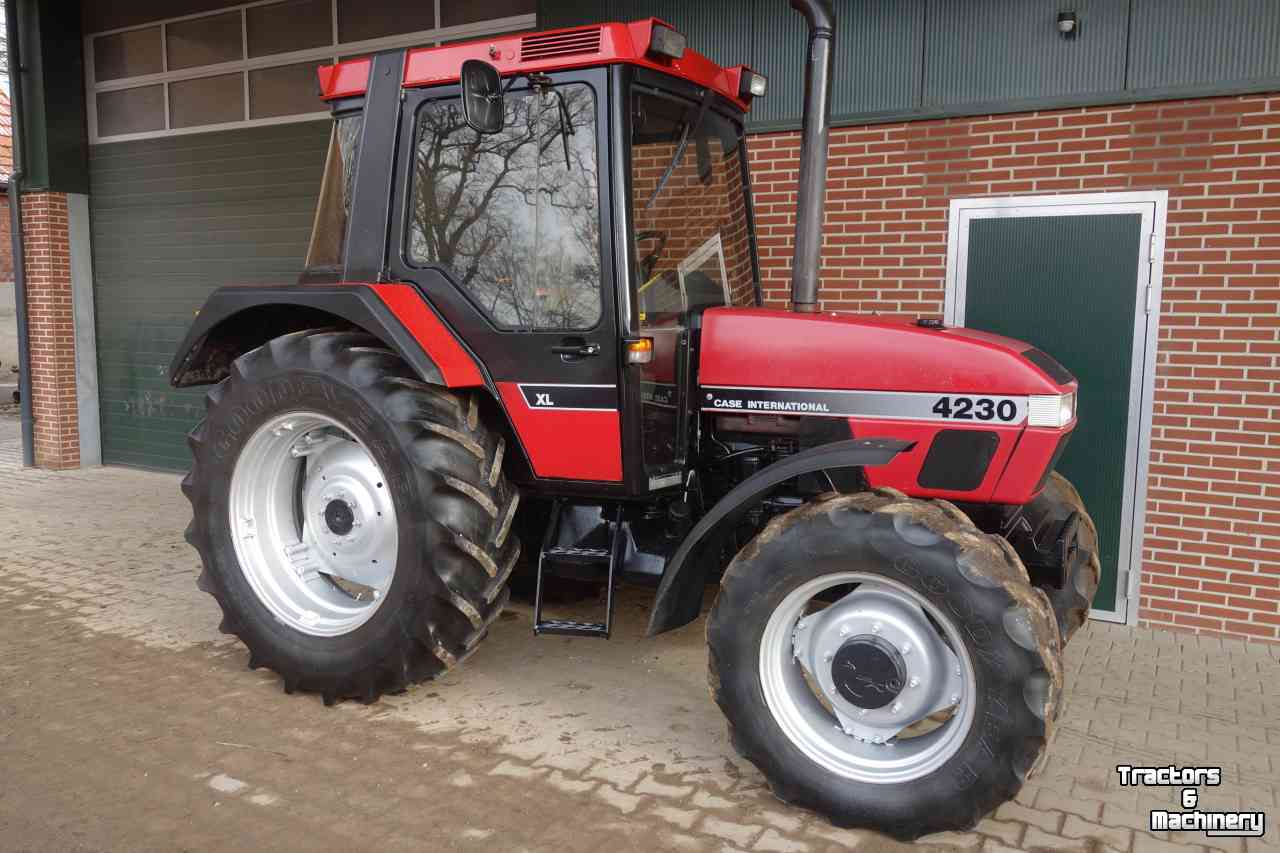 Traktoren Case-IH 4230 XL