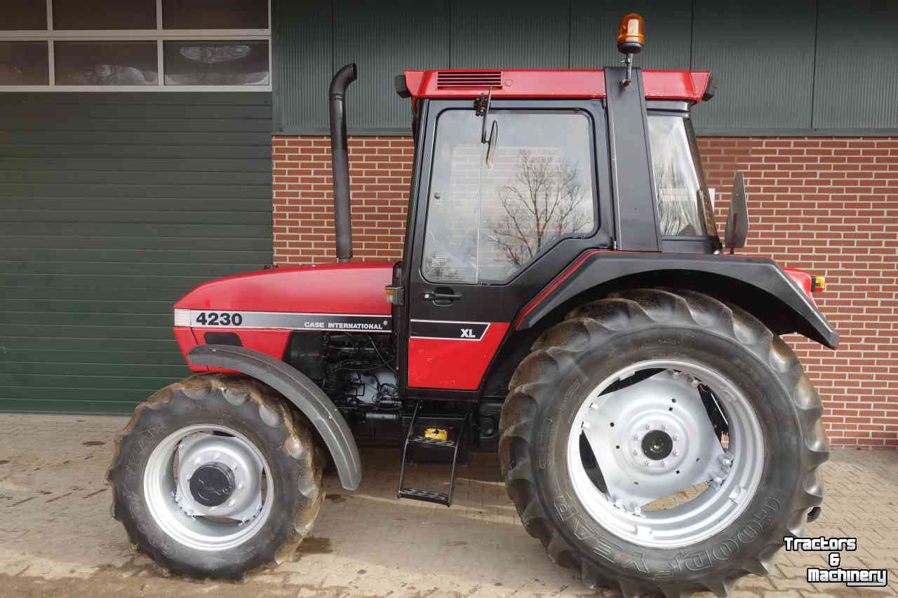 Traktoren Case-IH 4230 XL