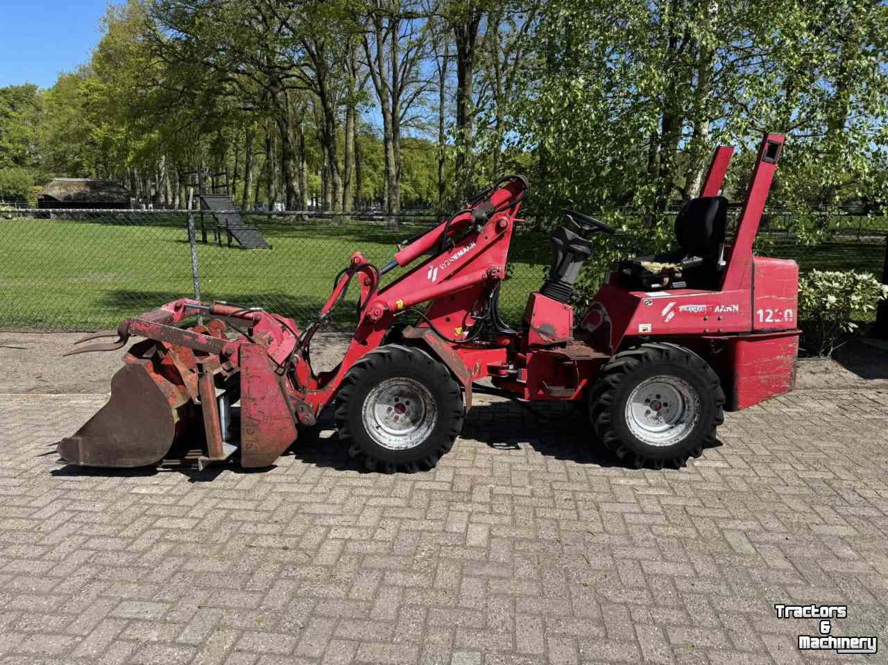 Shovel / Wiellader / Kniklader Weidemann 1230 shovel met vorken bak en mestklem
