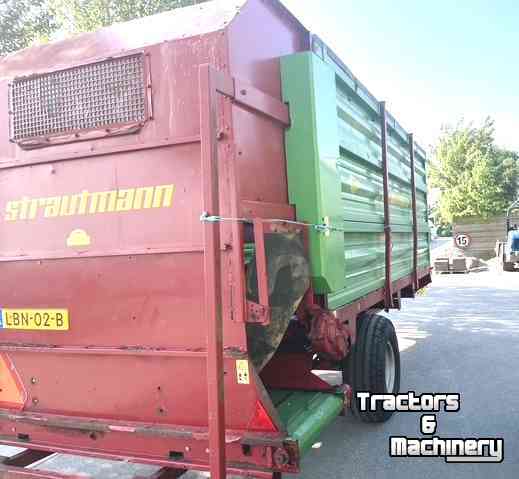 Voerverdeelwagen  / Voerdoseerwagen Strautmann FVW 160 H voerdoseerwagen voerwagen voerkar