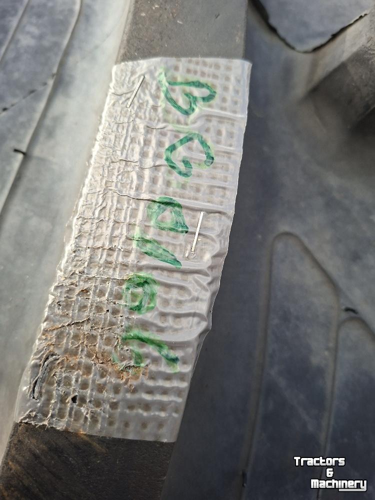 Wielen, Banden, Velgen & Afstandsringen Taurus 520/70R38