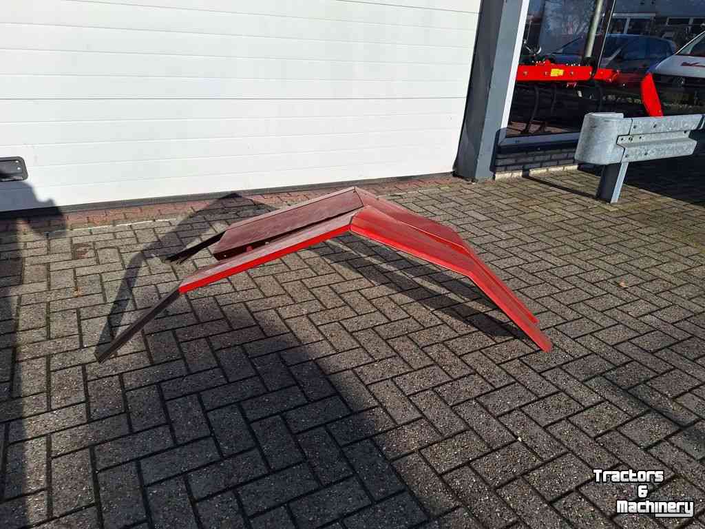Gebruikte onderdelen van tractoren Massey Ferguson SPATBORDEN MF 3000-SERIE