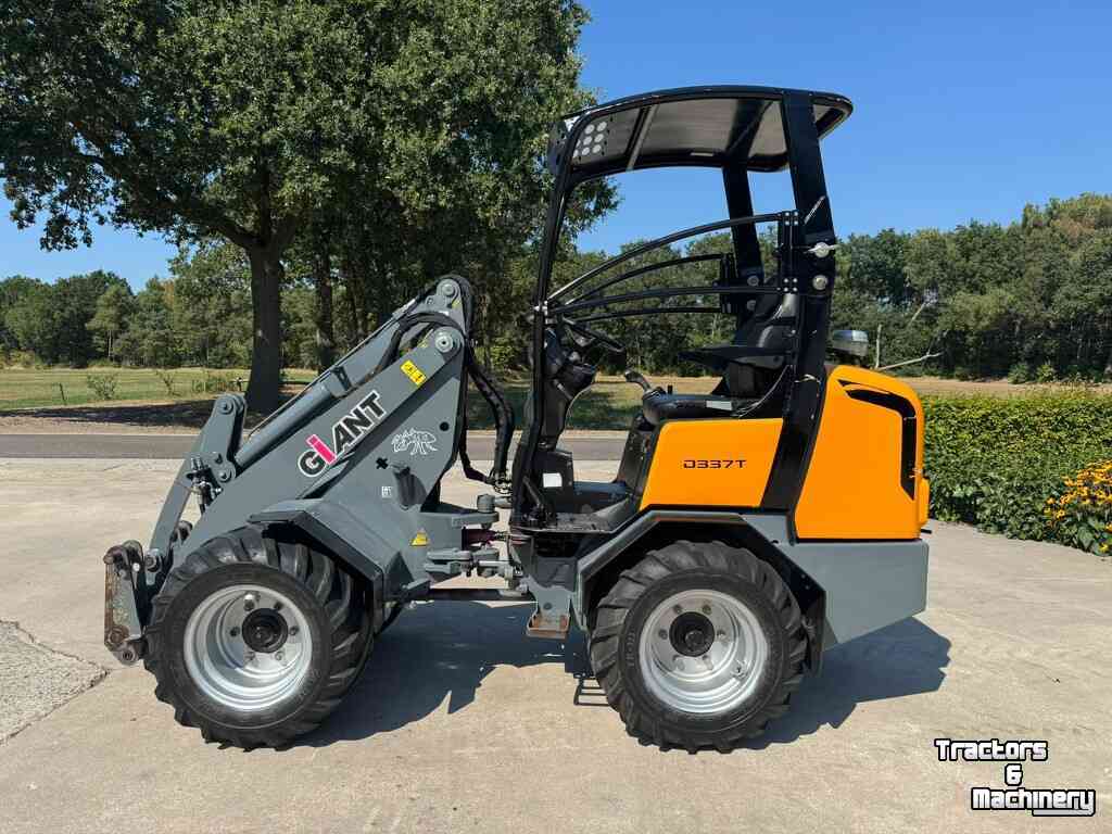 Shovel / Wiellader / Kniklader Giant 337t
