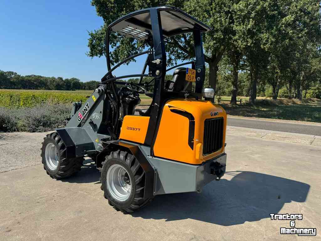 Shovel / Wiellader / Kniklader Giant 337t