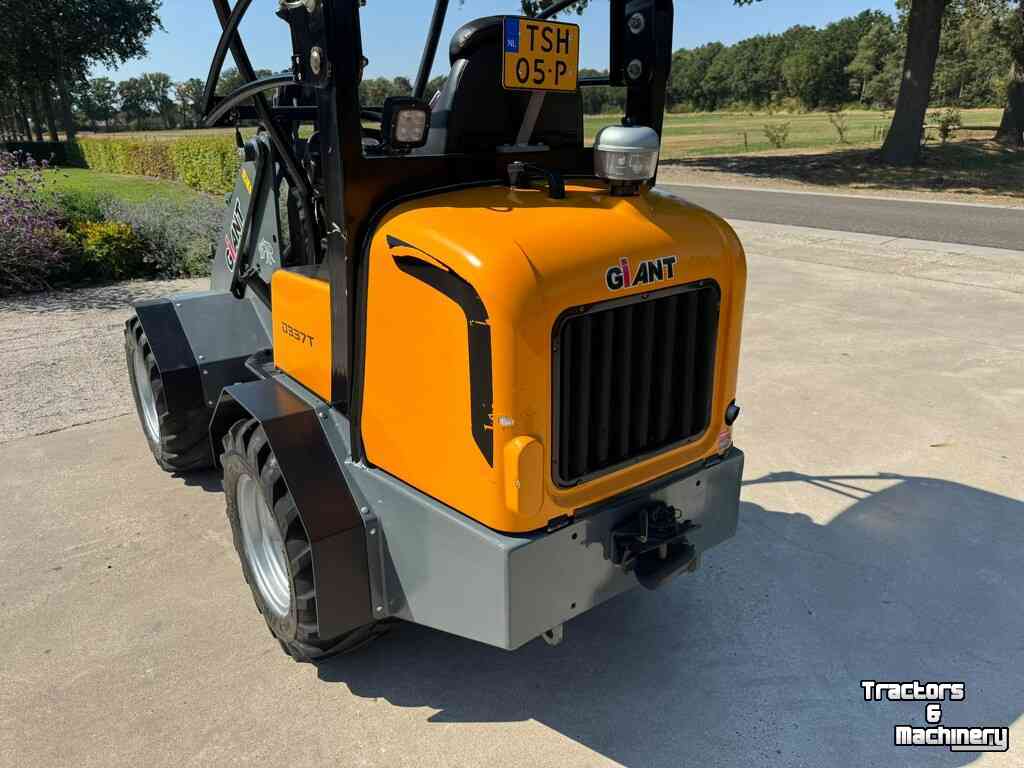 Shovel / Wiellader / Kniklader Giant 337t