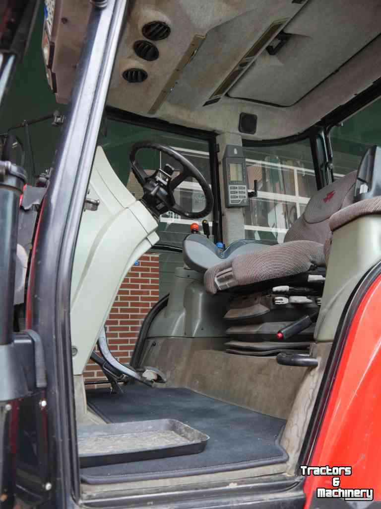Tractor / Trekker Massey Ferguson 8280 Xtra Powershift