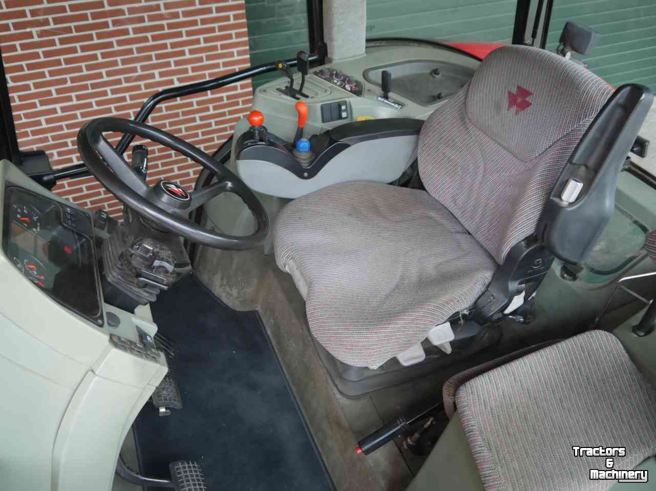 Tractor / Trekker Massey Ferguson 8280 Xtra Powershift