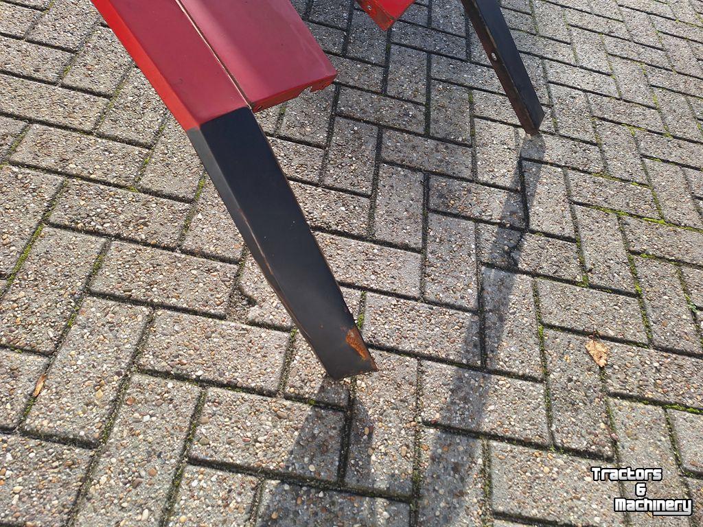 Diverse gebruikte onderdelen Massey Ferguson SPATBORDEN MF 3000-SERIE
