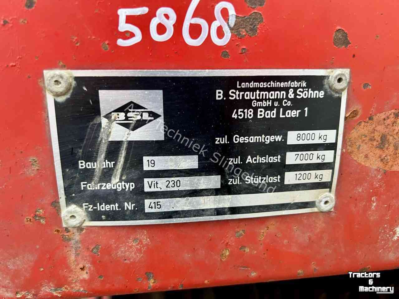 Opraapwagen Strautmann Vitesse 230 opraapwagen