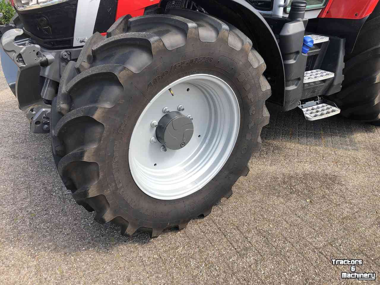 Traktoren Massey Ferguson 5S 135 Dyna6 Efficient